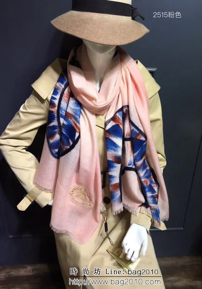 BURBERRY巴寶莉 秋冬新款刺繡戰馬女士高端羊絨羊毛長圍巾 2515 LLWJ6396